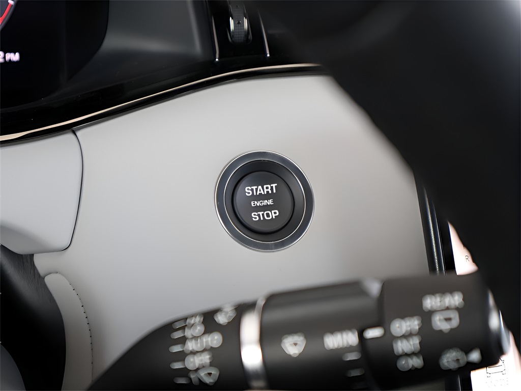 2026 Land Rover Range Rover Evoque Dynamic SE Image 48 of 80