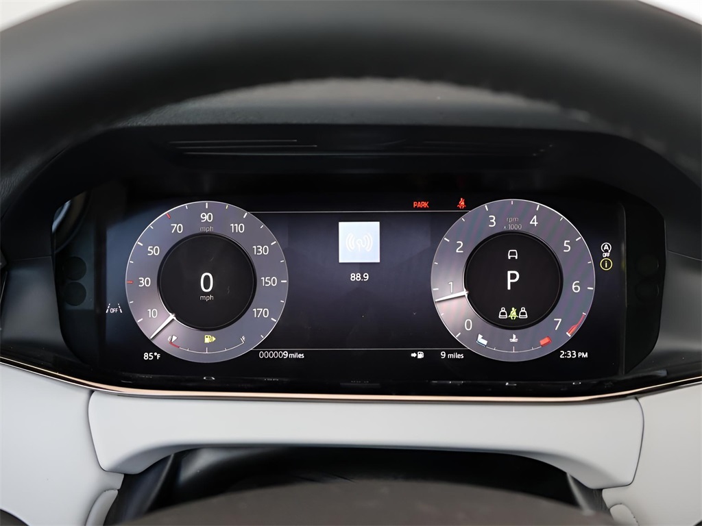 2026 Land Rover Range Rover Evoque Dynamic SE Image 36 of 80