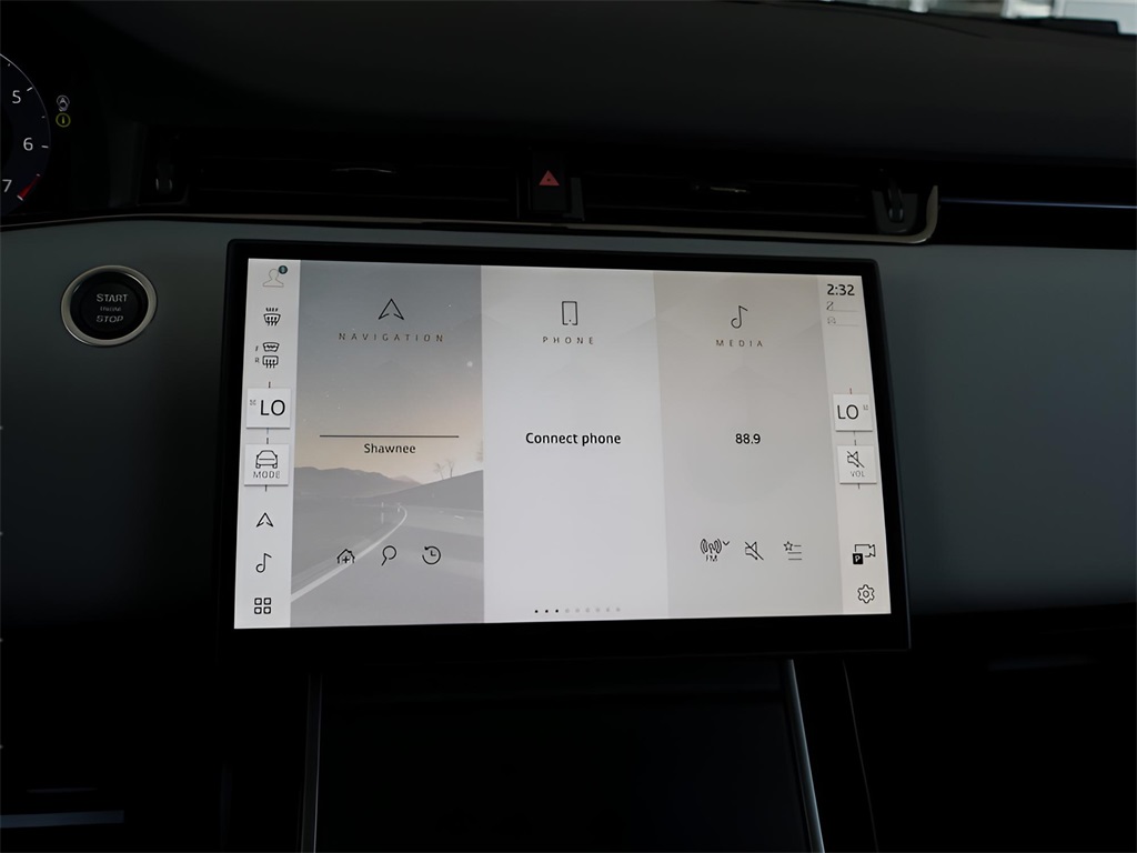 2026 Land Rover Range Rover Evoque Dynamic SE Image 79 of 80