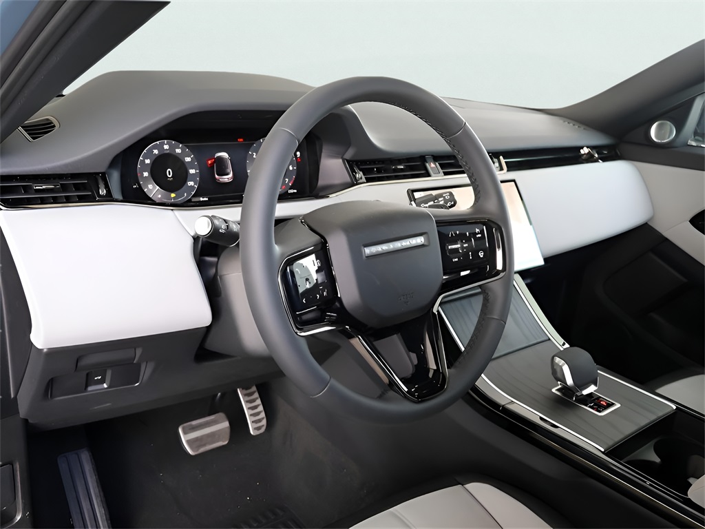 2026 Land Rover Range Rover Evoque Dynamic SE Image 24 of 80