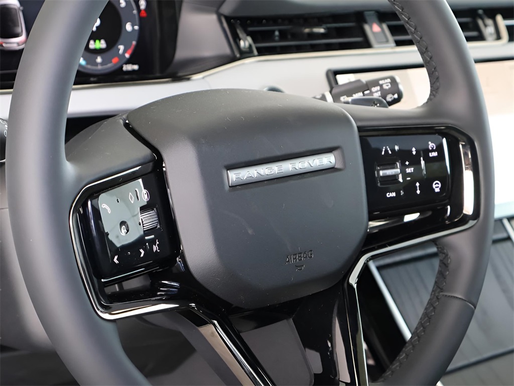 2026 Land Rover Range Rover Evoque Dynamic SE Image 32 of 80