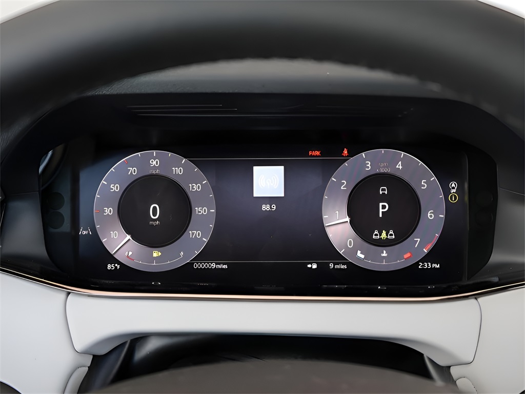 2026 Land Rover Range Rover Evoque Dynamic SE Image 35 of 80