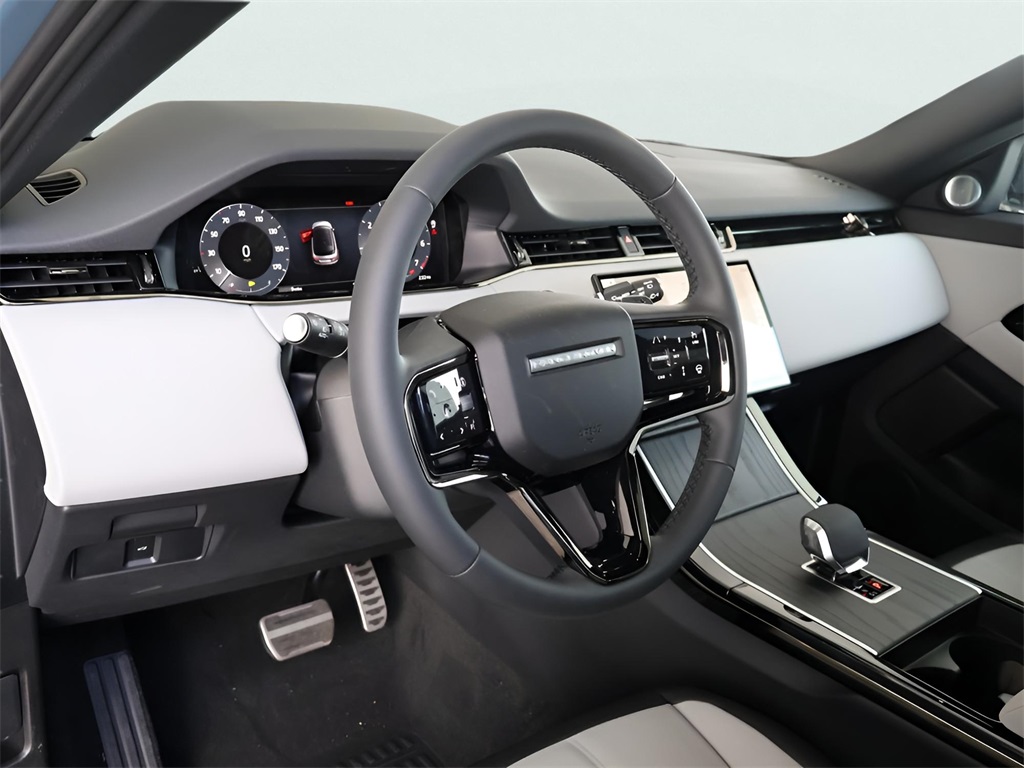 2026 Land Rover Range Rover Evoque Dynamic SE Image 25 of 80