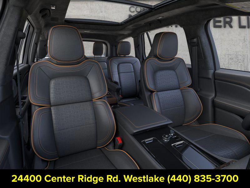 2026 Lincoln Aviator Black Label Image 12 of 23