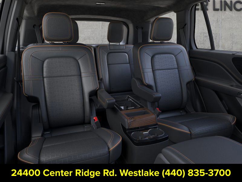 2026 Lincoln Aviator Black Label Image 11 of 23