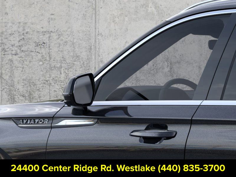 2026 Lincoln Aviator Black Label Image 17 of 23