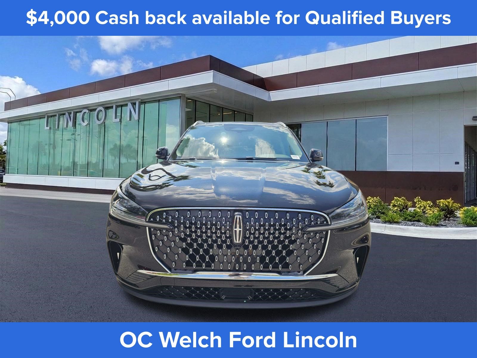 2026 Lincoln Aviator Premiere Image 2 of 32