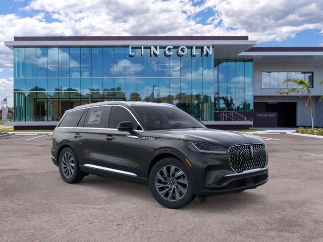 2026 Lincoln Aviator Premiere Image 2 of 22