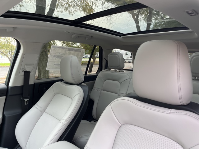 2026 Lincoln Aviator Premiere Image 14 of 42