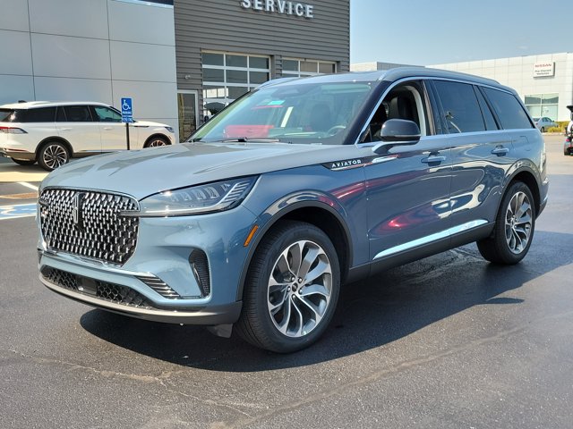 2026 Lincoln Aviator Premiere Image 1 of 30