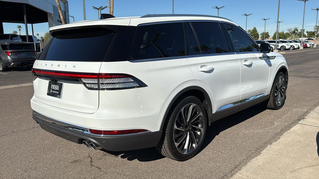 2026 Lincoln Aviator Reserve Image 3 of 27