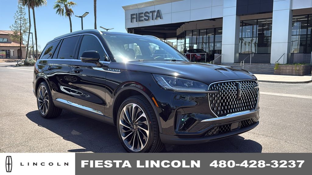 2026 Lincoln Aviator Reserve Image 2 of 27