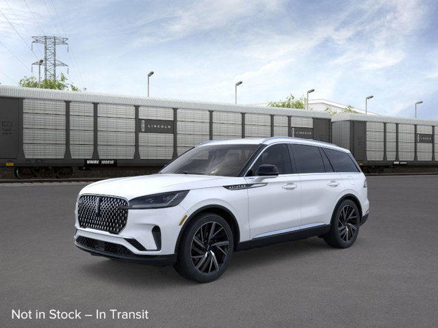 2026 Lincoln Aviator Reserve Image 2 of 22