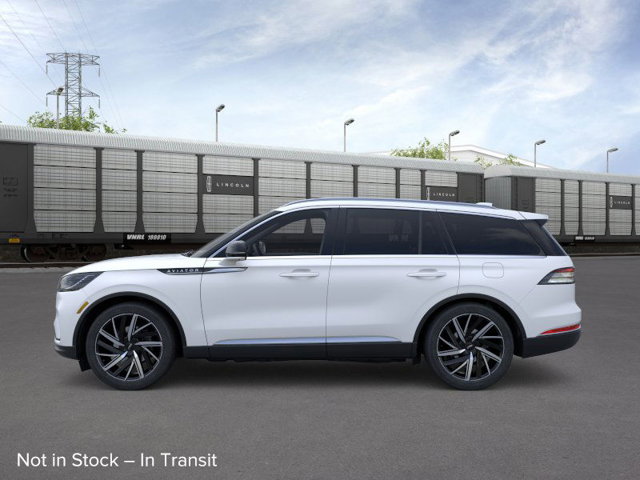 2026 Lincoln Aviator Reserve Image 8 of 22