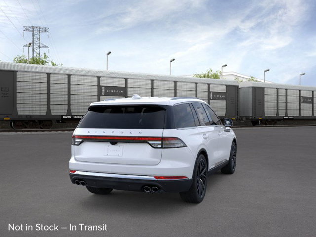 2026 Lincoln Aviator Reserve Image 5 of 22