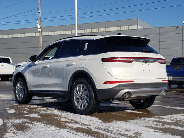 2026 Lincoln Corsair Premiere Image 7 of 21