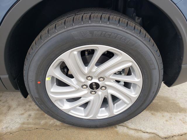 2026 Lincoln Corsair Premiere Image 9 of 21