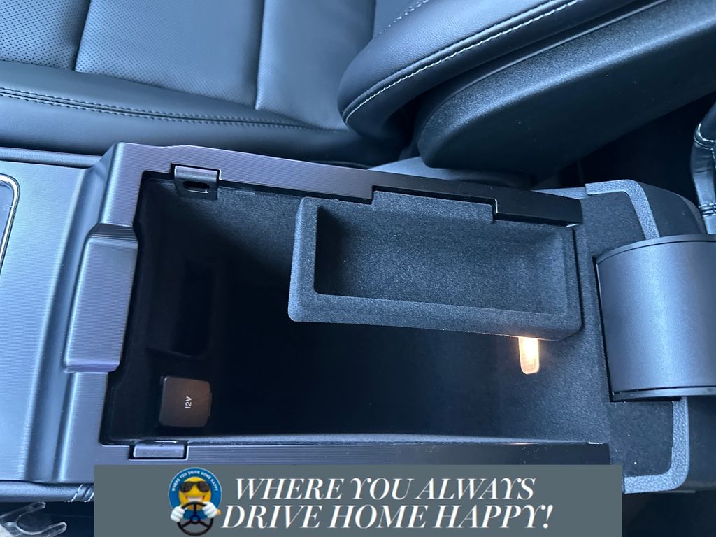 2026 Lincoln Corsair Premiere Image 19 of 32