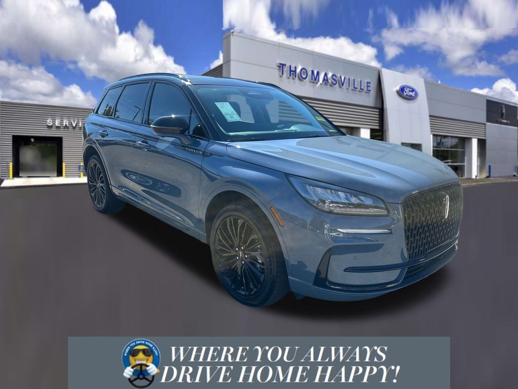 2026 Lincoln Corsair Premiere Image 2 of 32