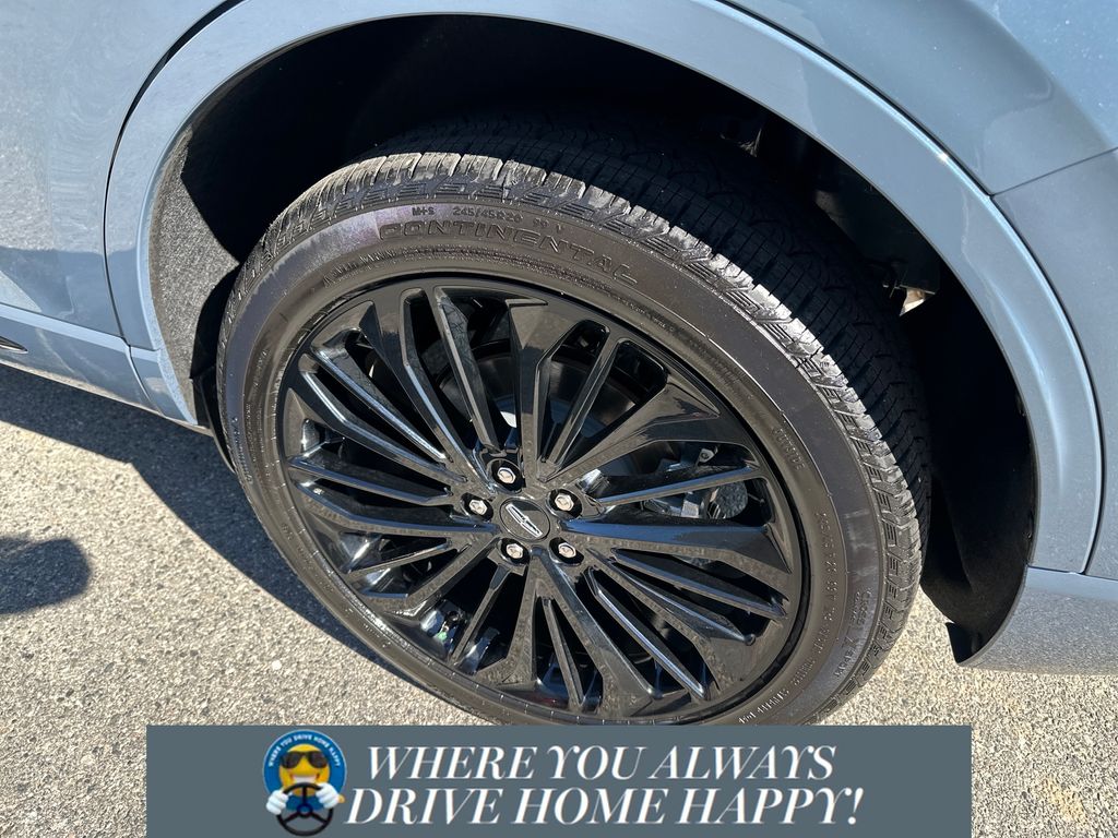 2026 Lincoln Corsair Premiere Image 7 of 32