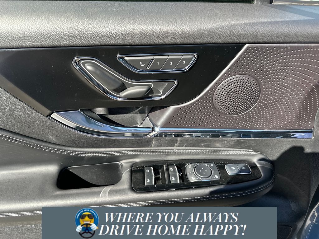 2026 Lincoln Corsair Premiere Image 24 of 32