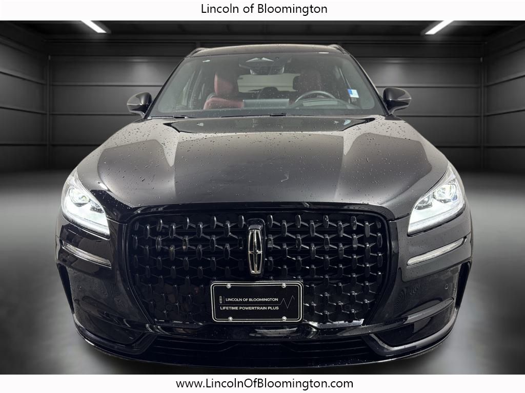 2026 Lincoln Corsair Reserve Image 2 of 73