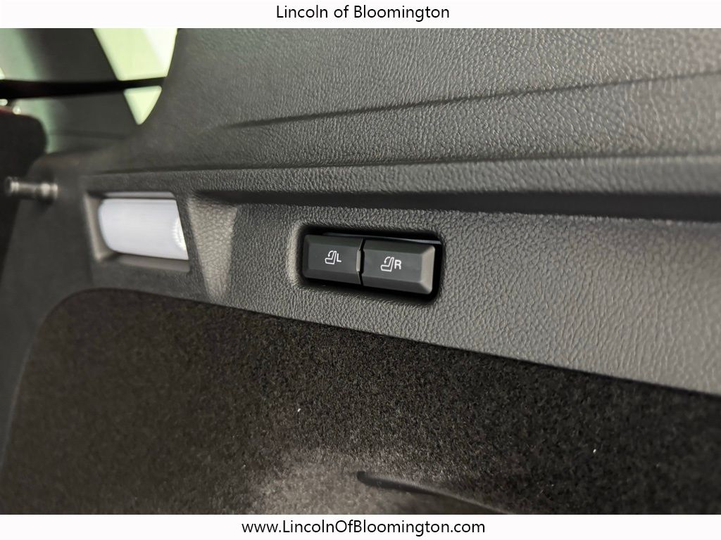 2026 Lincoln Corsair Reserve Image 27 of 73