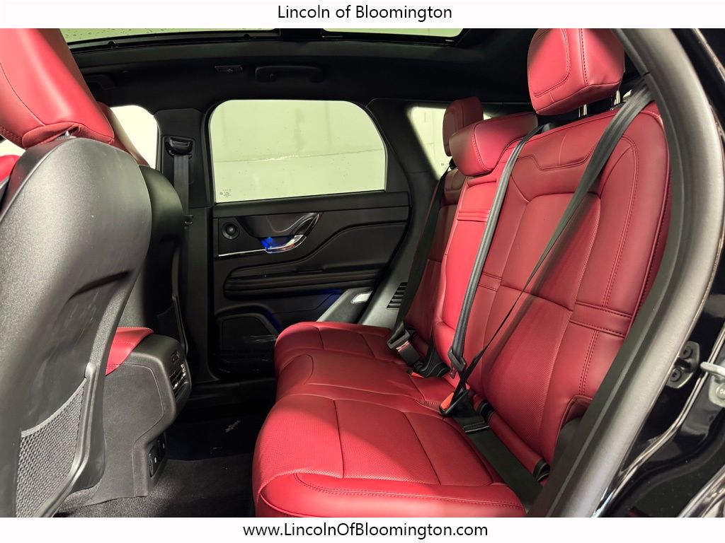 2026 Lincoln Corsair Reserve Image 12 of 73