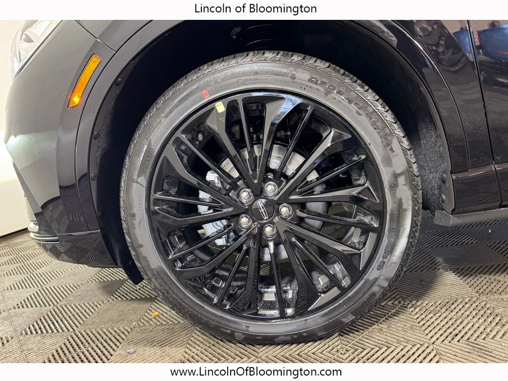 2026 Lincoln Corsair Reserve Image 10 of 73