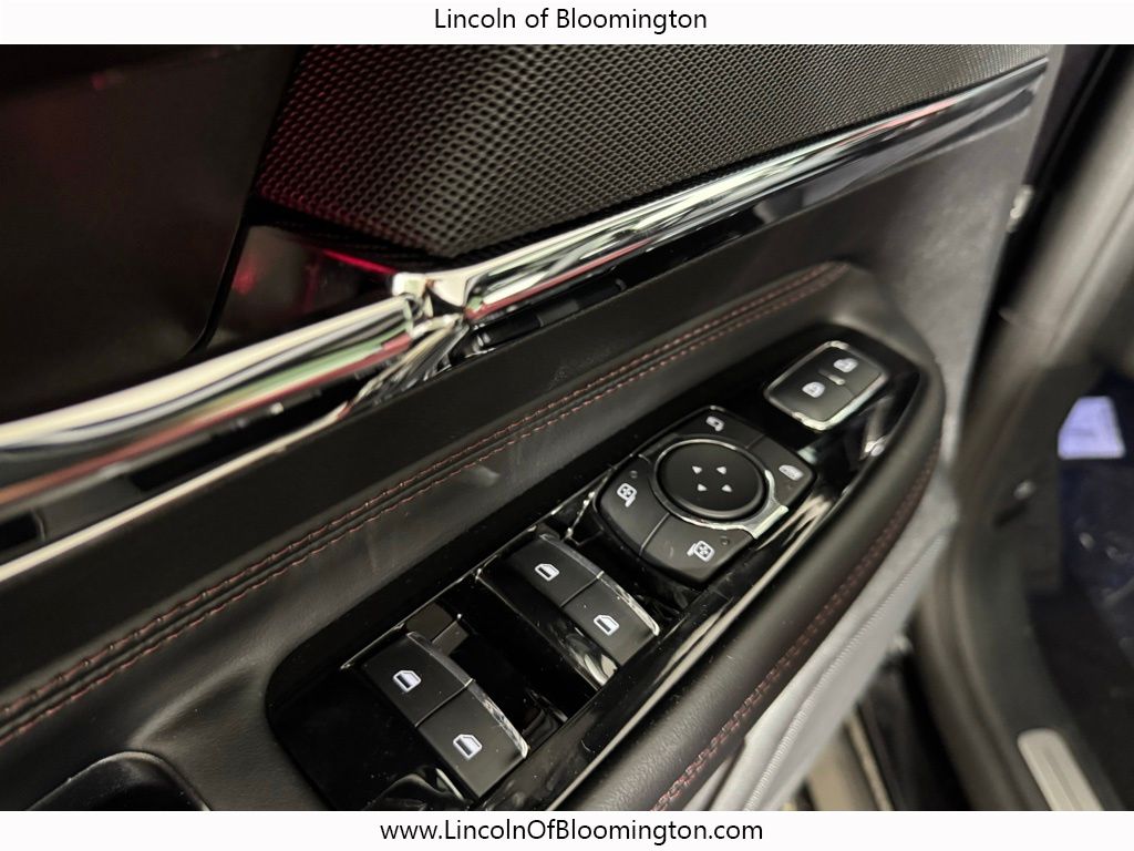 2026 Lincoln Corsair Reserve Image 33 of 73