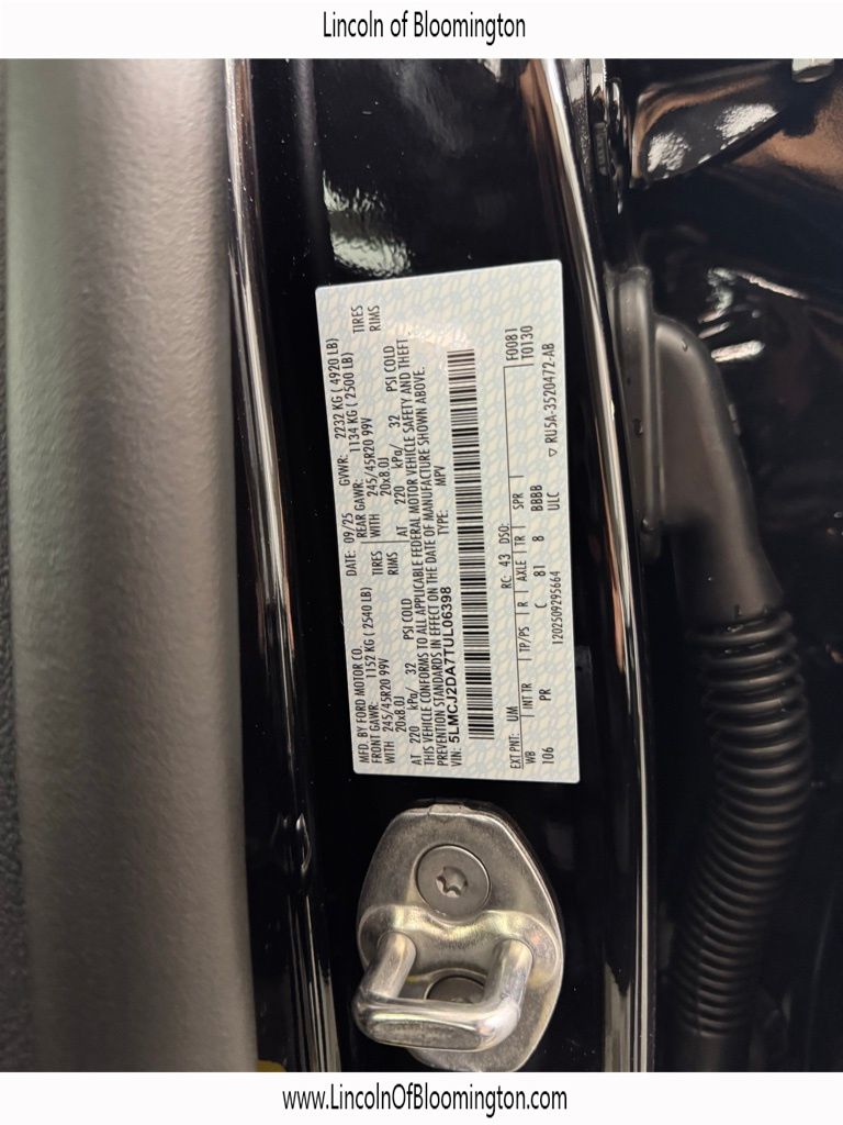 2026 Lincoln Corsair Reserve Image 21 of 73