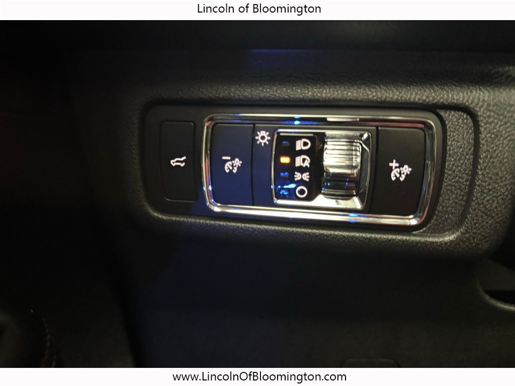 2026 Lincoln Corsair Reserve Image 47 of 73