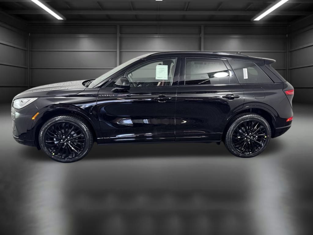 2026 Lincoln Corsair Reserve Image 8 of 73