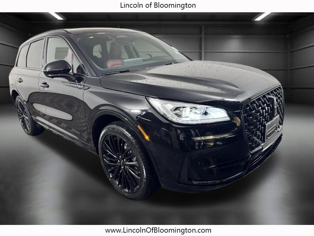 2026 Lincoln Corsair Reserve Image 3 of 73