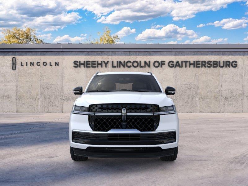 2026 Lincoln Navigator Reserve Image 3 of 23