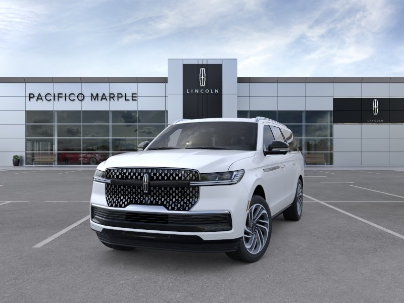 2026 Lincoln Navigator L Reserve Image 2 of 31