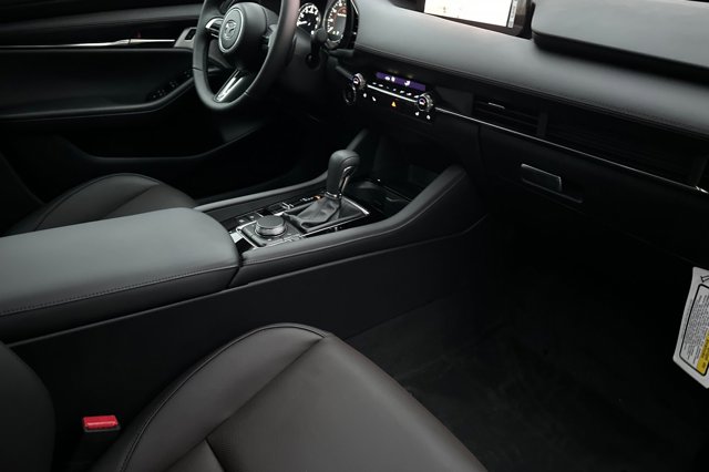 2026 Mazda Mazda3 2.5 Turbo Premium Plus Image 17 of 35