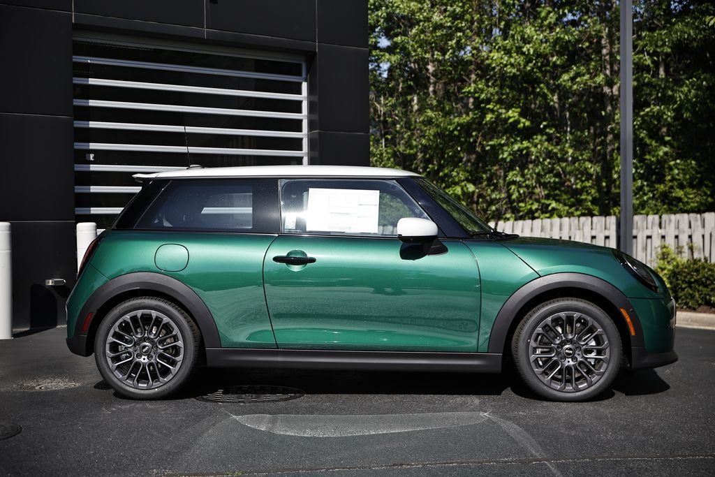 2026 MINI Cooper Hardtop S Image 3 of 38