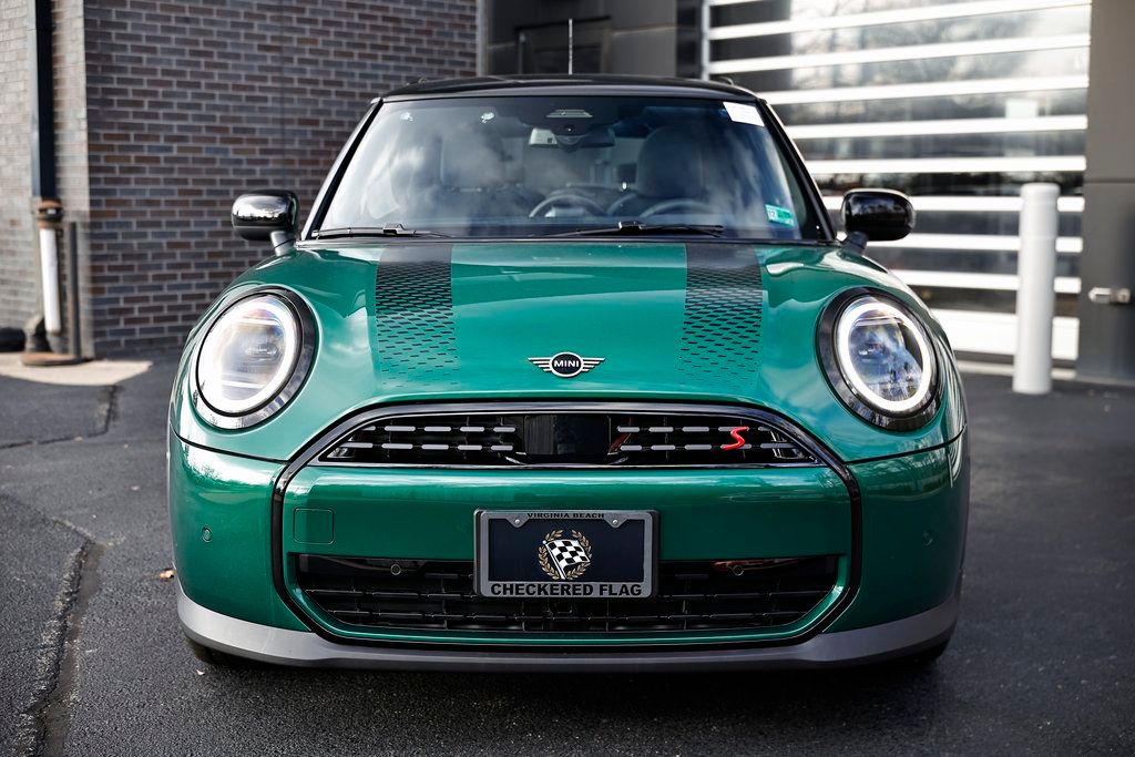 2026 MINI Cooper Hardtop S Image 2 of 40