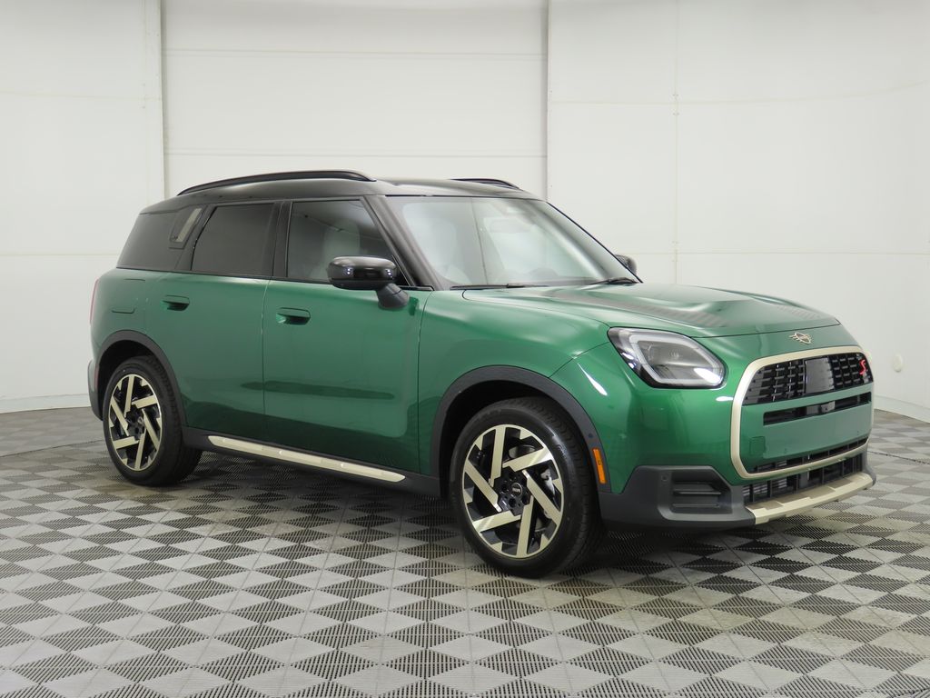 2026 MINI Countryman S Image 3 of 33