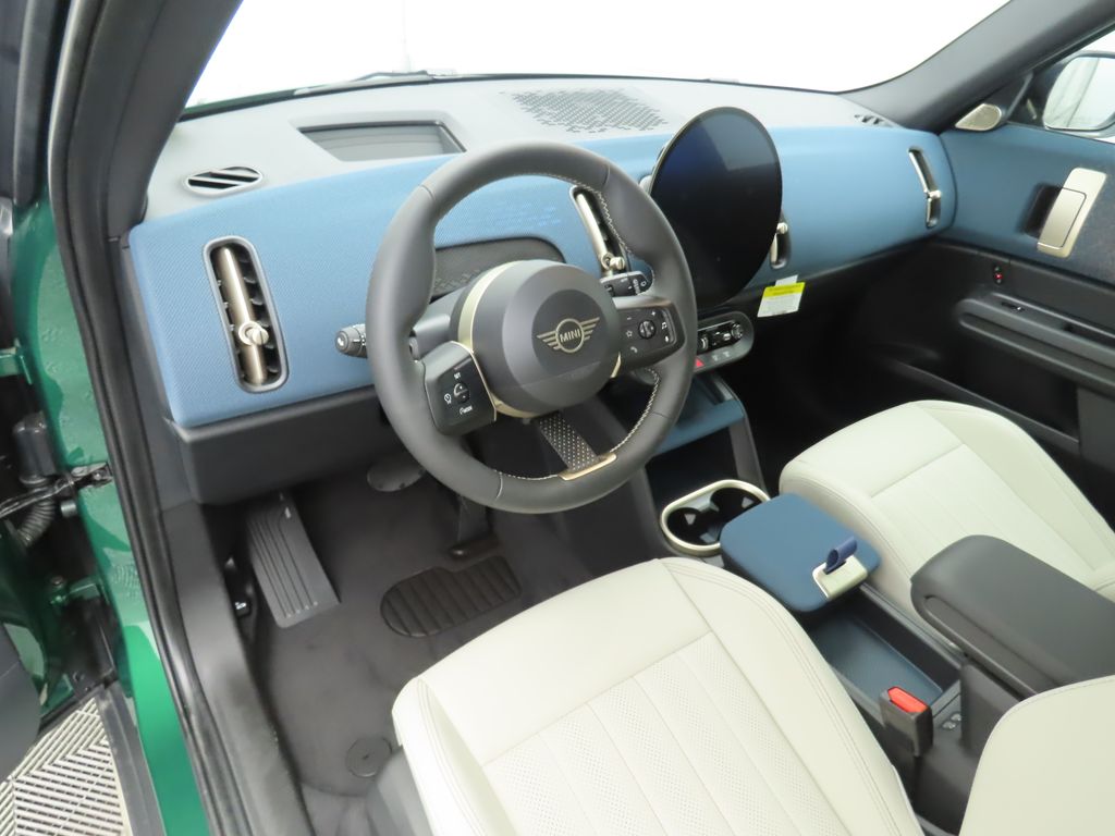 2026 MINI Countryman S Image 17 of 33