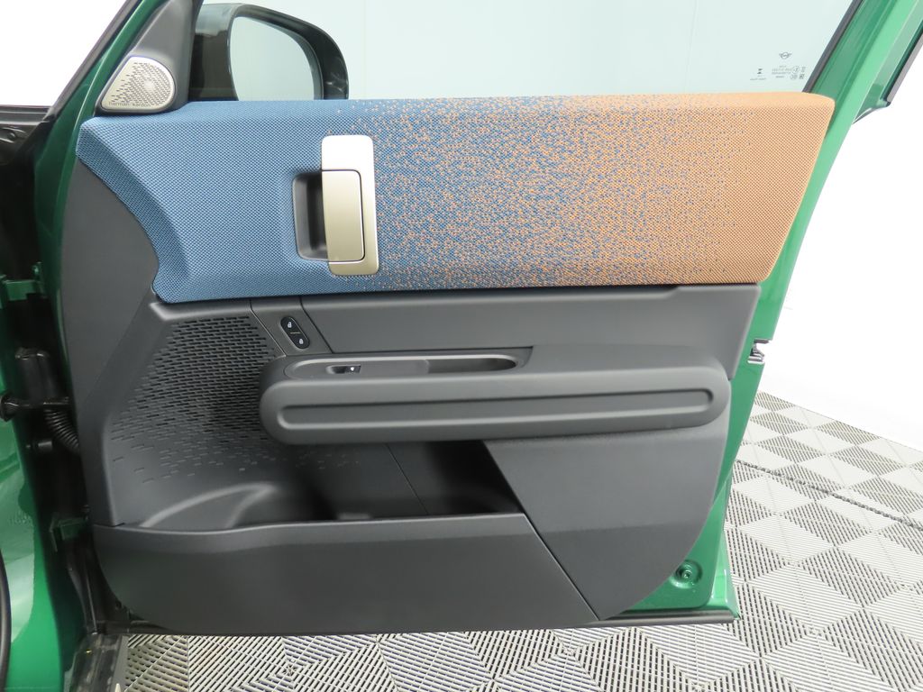 2026 MINI Countryman S Image 30 of 33