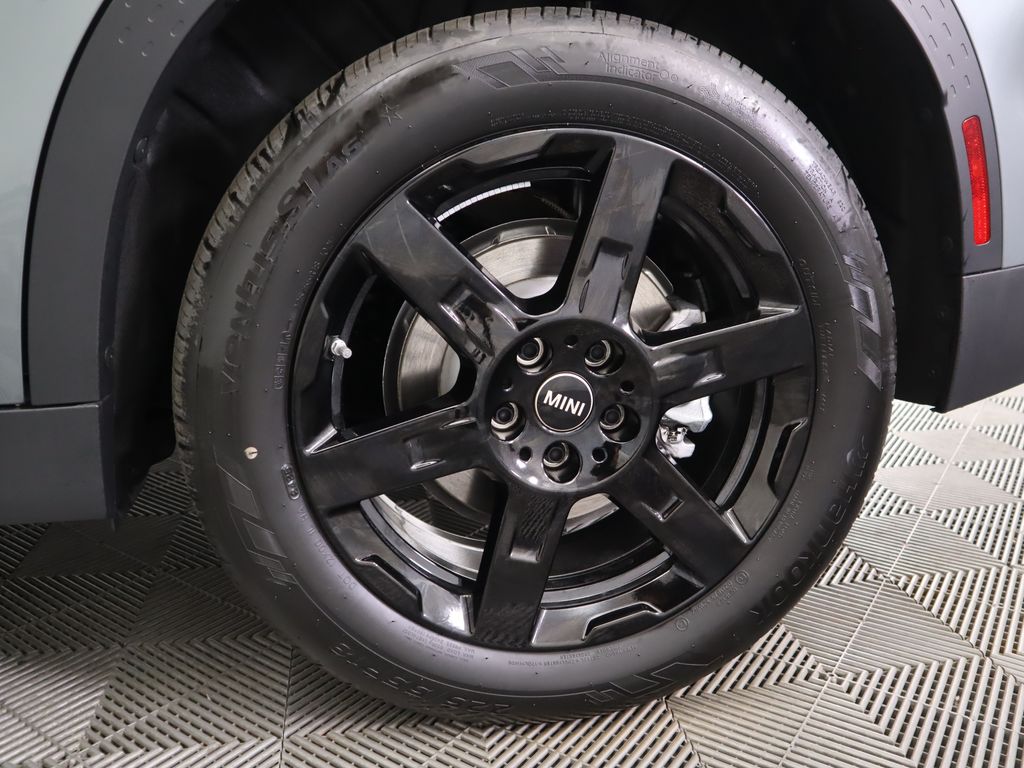 2026 MINI Countryman S Image 11 of 35