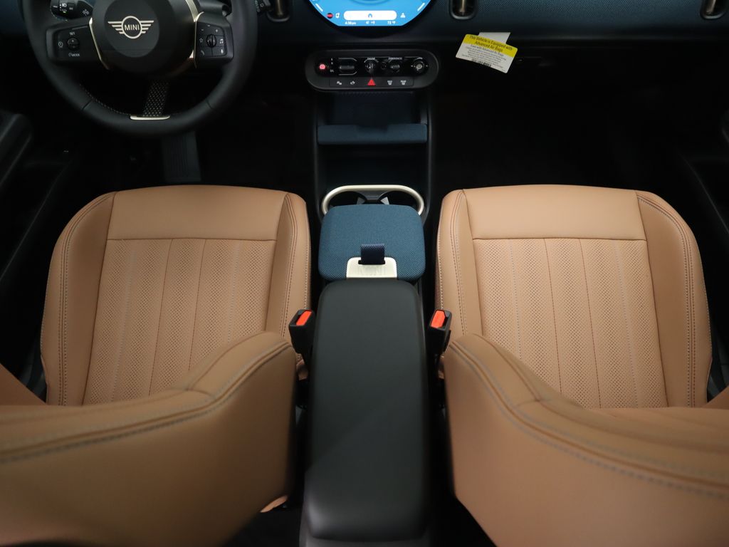 2026 MINI Countryman S Image 33 of 35