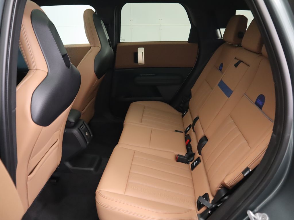 2026 MINI Countryman S Image 16 of 35
