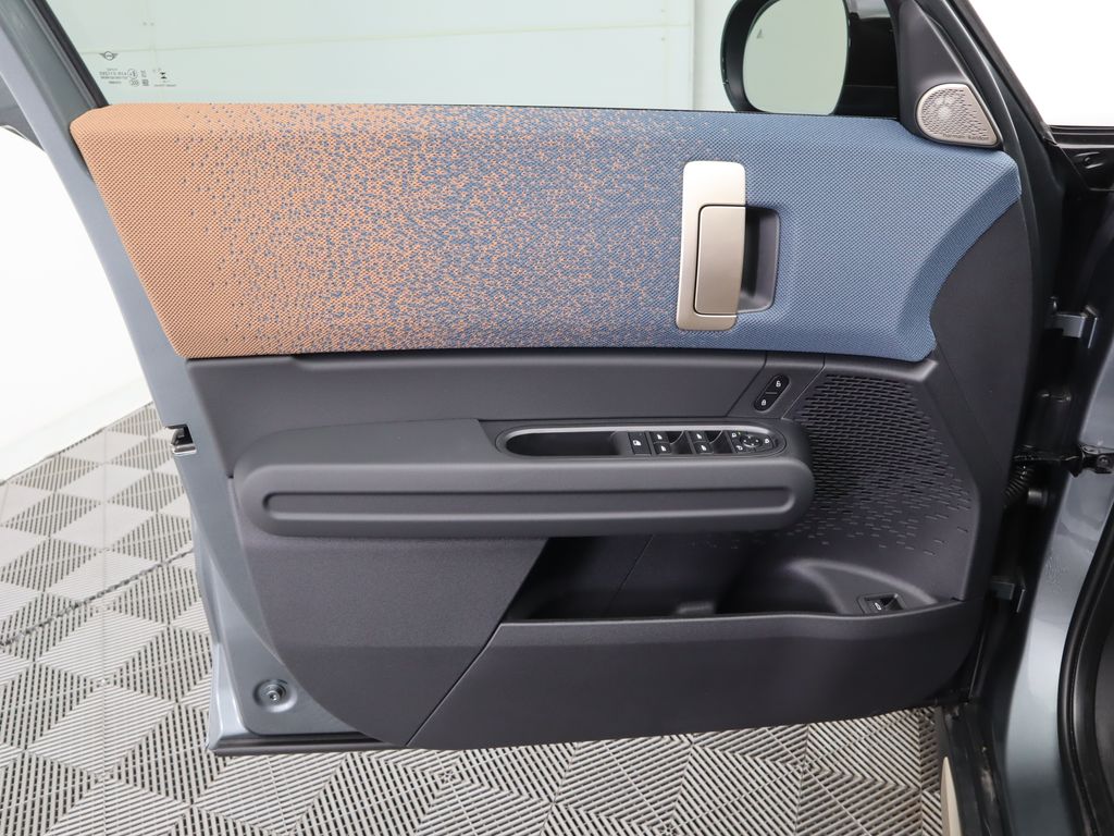 2026 MINI Countryman S Image 25 of 35