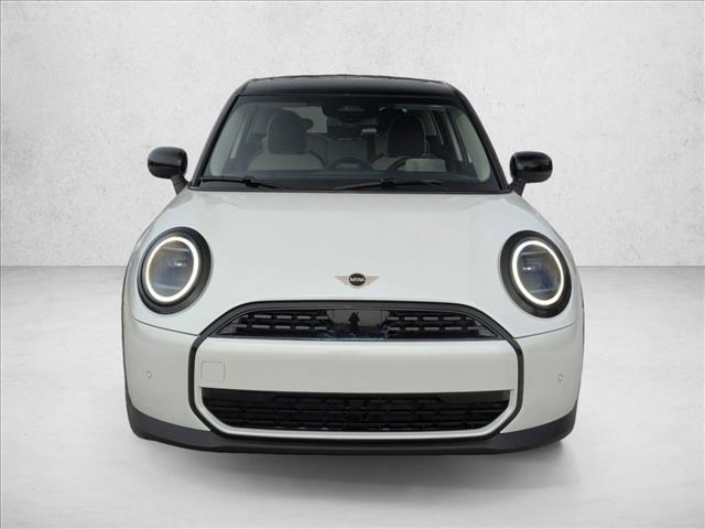 2026 MINI Cooper Hardtop Base Image 2 of 19