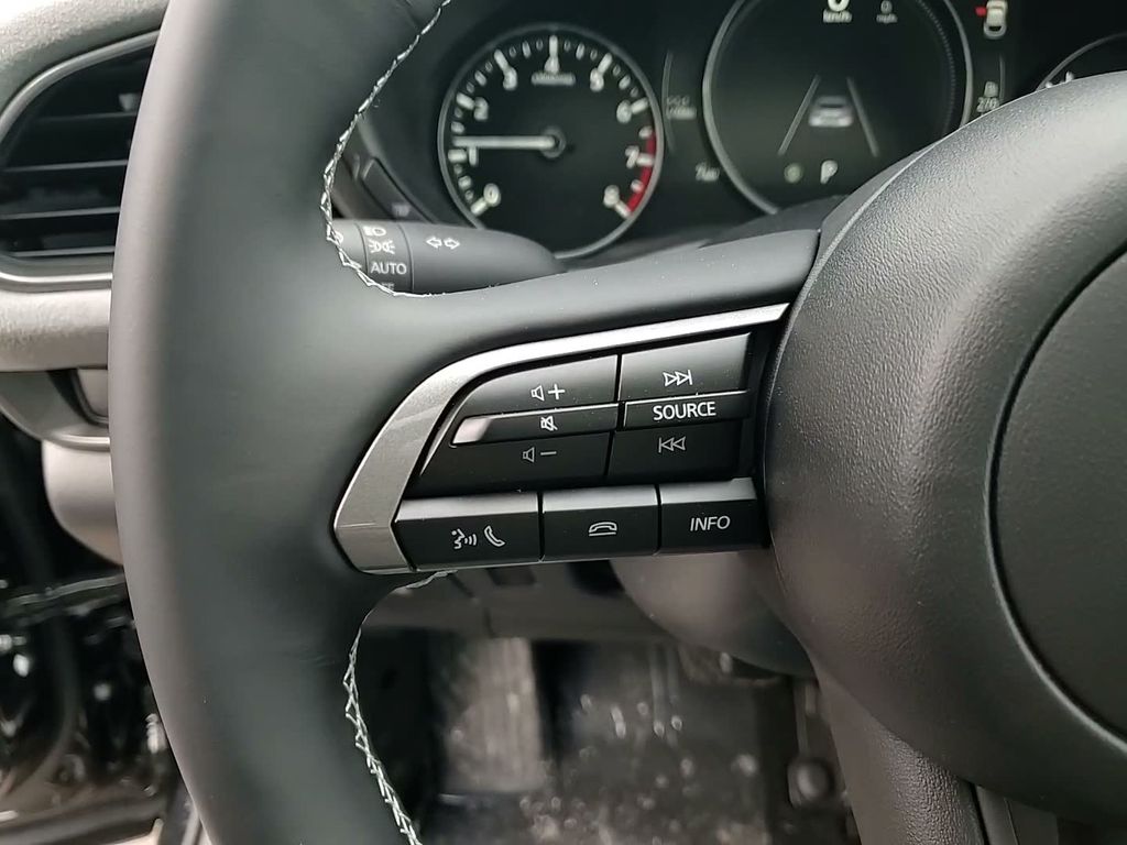 2026 Mazda CX-30 2.5 S Aire Edition Image 17 of 23
