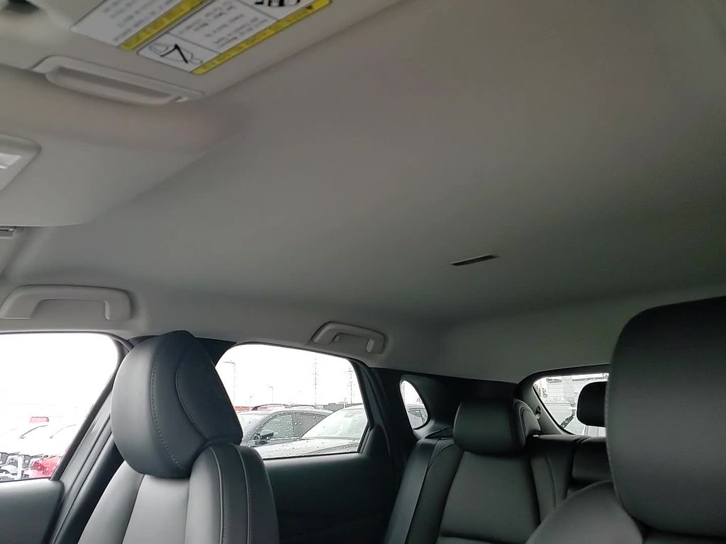 2026 Mazda CX-30 2.5 S Select Sport Image 13 of 23
