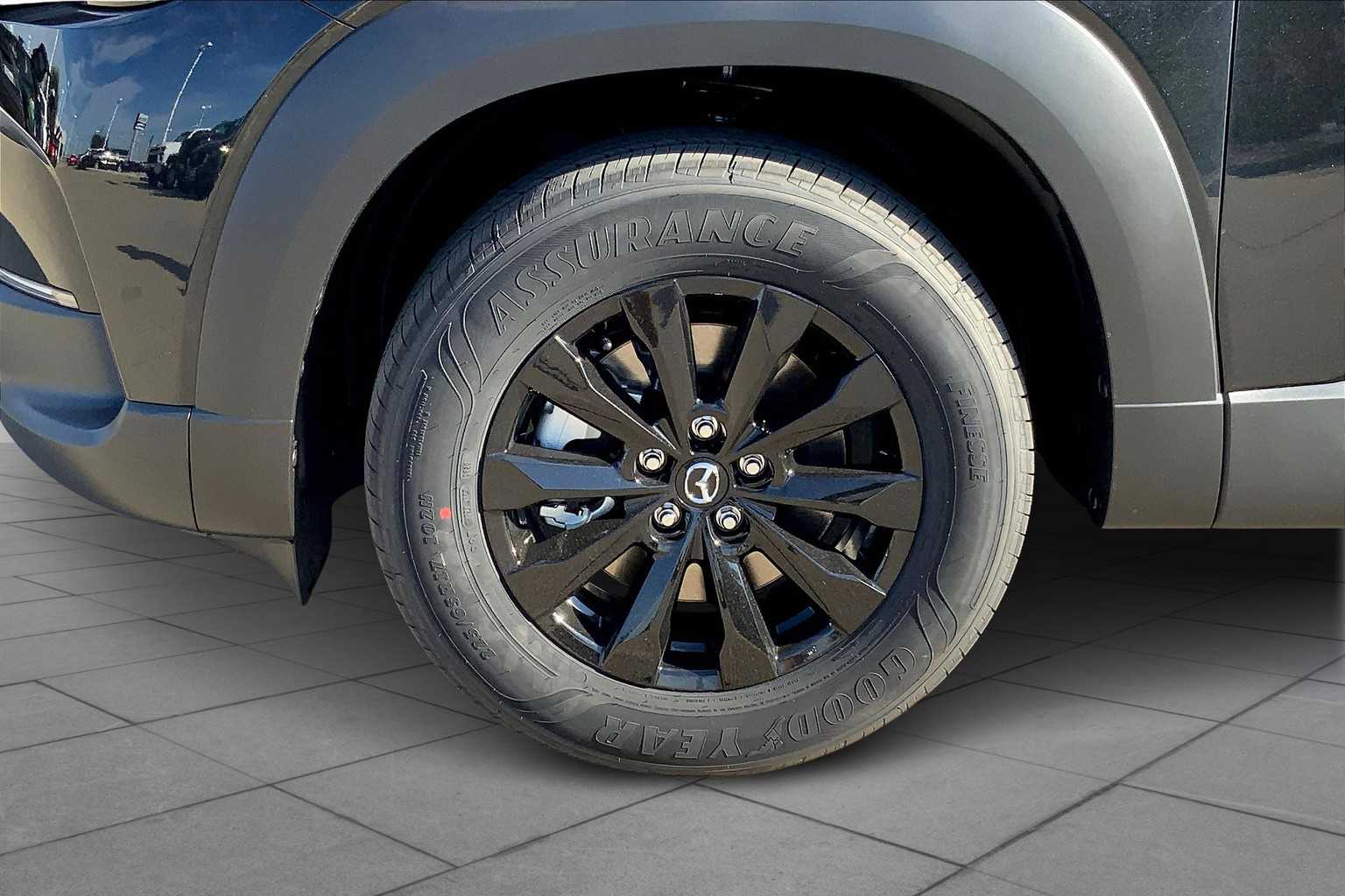 2026 Mazda CX-50 2.5 S Preferred Image 6 of 20